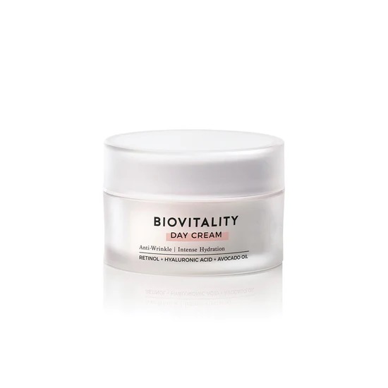 Natural Look  Biovitality Day Cream 60ml - Contains HYALURONIC ACID and RETINOL